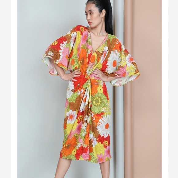 Blank dress BL^nk Floral Faux Wrap Areena Midi NWT Size Small NEW - Picture 1 of 8